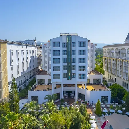 リゾート Stella Ultra 5*